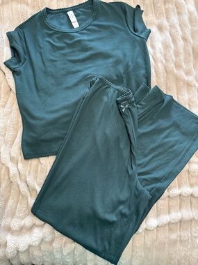 Auden Ribbed Sleep Set- medium